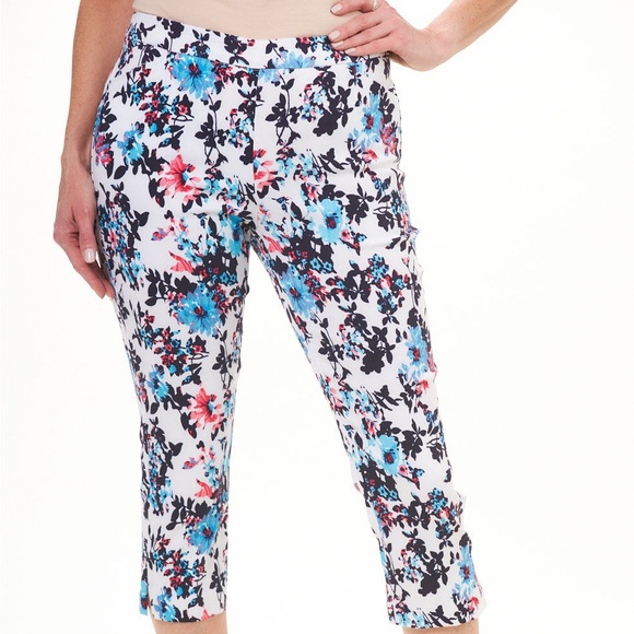 St. John's Bay Crop White Multicolour Floral Capris Pants With Pockets Size 6 - Picture 1 of 11